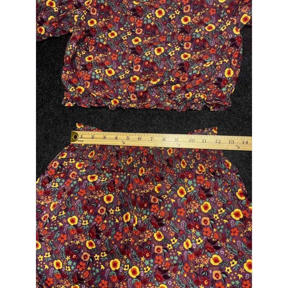 Disney‎ parks Floral Princess print shorts & crop top set- Large 0573